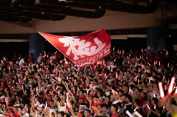 Comment structurer une séance d'entraînement pour améliorer la précision des tirs à mi-distance?